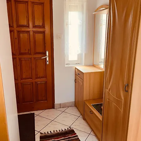 Tisza-tavi Kucko Apartment *