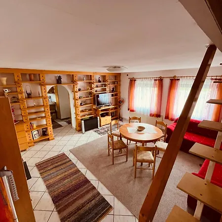 Tisza-tavi Kucko Apartment *